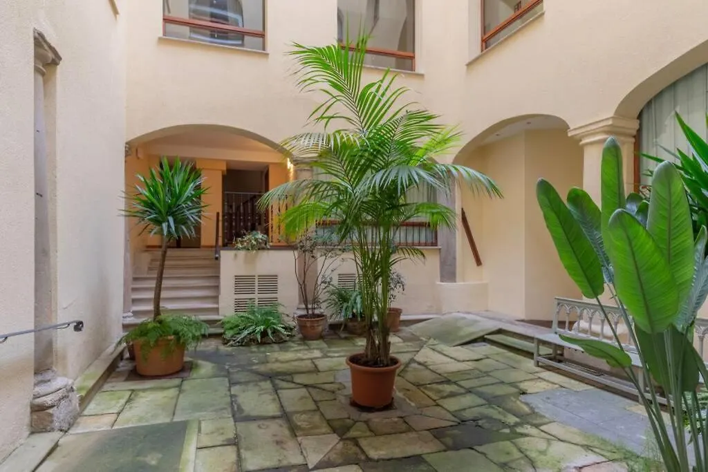Precioso Apartamento En Antiguo Palacio Daire Bilbao