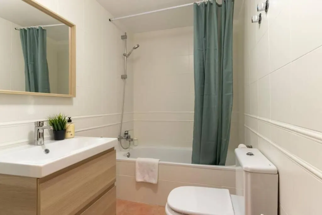 Precioso Apartamento En Antiguo Palacio Daire Bilbao